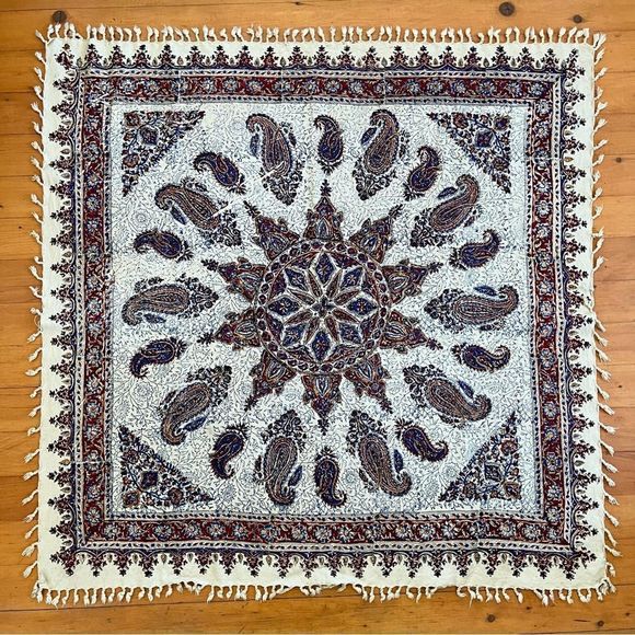 Vintage Tapestry - Picture 1 of 7